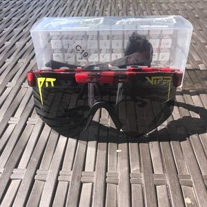 NWB Buffalo plaid Pit Vipers